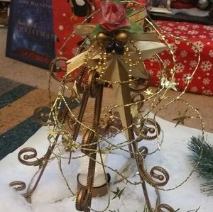 Christmas tree gold medal tea cup candle